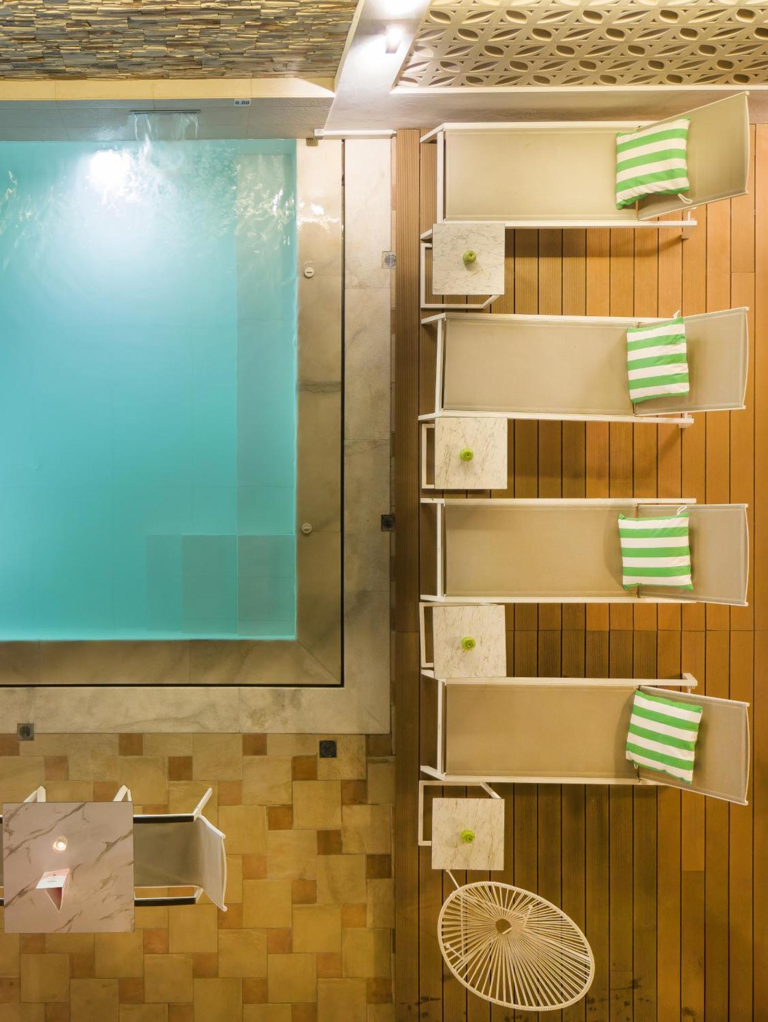 Eliza Hotel By Panel Hospitality 네오이포로이 외부 사진